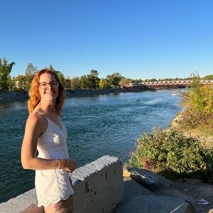 Meet your Posher, Monika